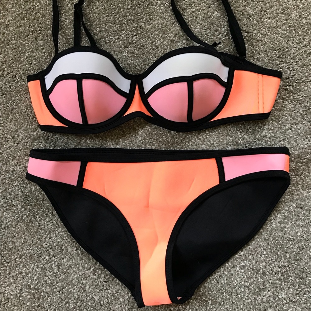 Triangl Bikini